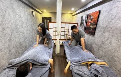 Couples Massage Service at YN Spa